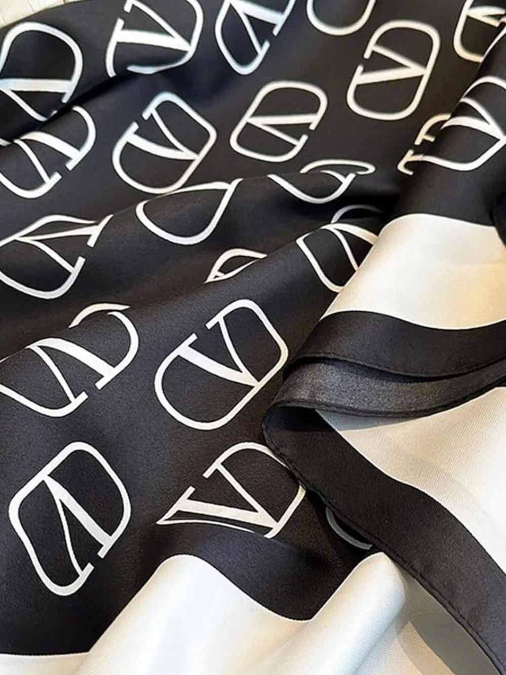 VALENTINO Silk-Effect Logo Scarf